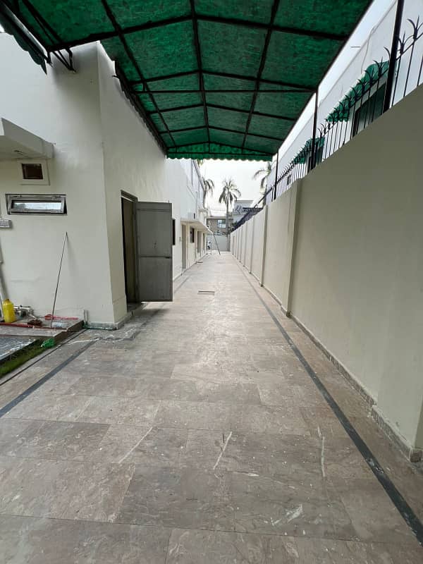 2 Kanal Single Story Building Available for Rent in Gulberg 3, Block B1 1