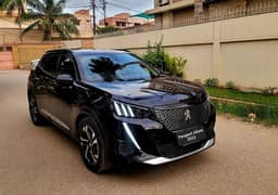 Peugeot 2008 Allure 2022 model panaromic roof