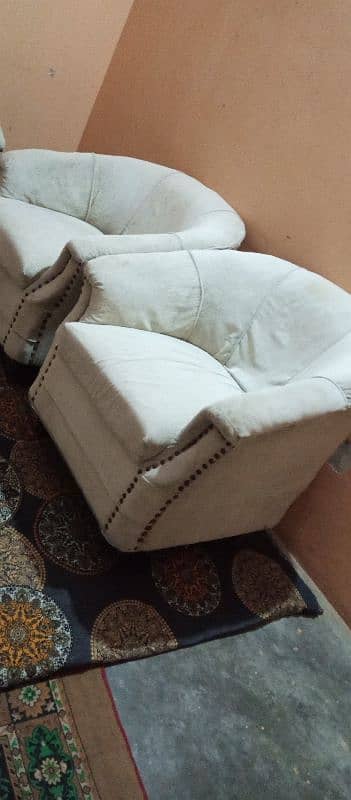 7seater sofa       phone num 03151030844 5