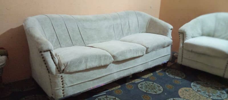 7seater sofa       phone num 03151030844 9