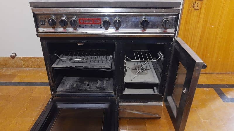 5 Burners Cooking Range With Working Oven & Hot Case 1