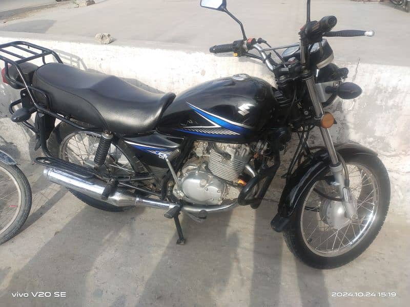 Suzuki 150 bike 2023 sale urgently 4