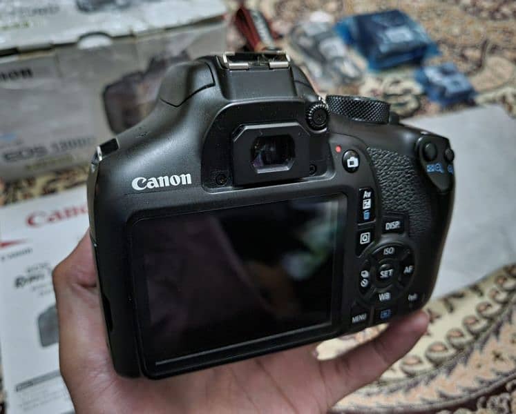 Canon 1300D 2