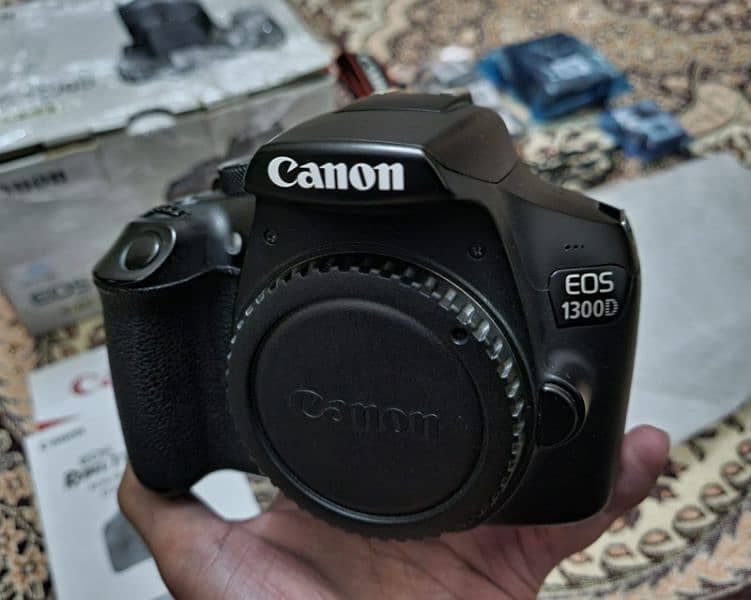 Canon 1300D 4