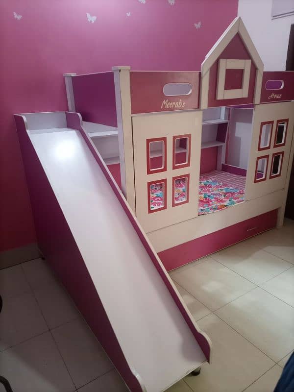 Bunk Beds 47000 only 7