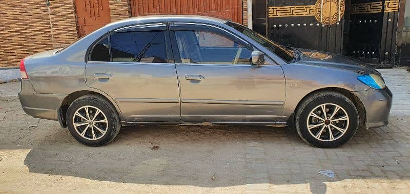 Honda Civic EXi 2005 1