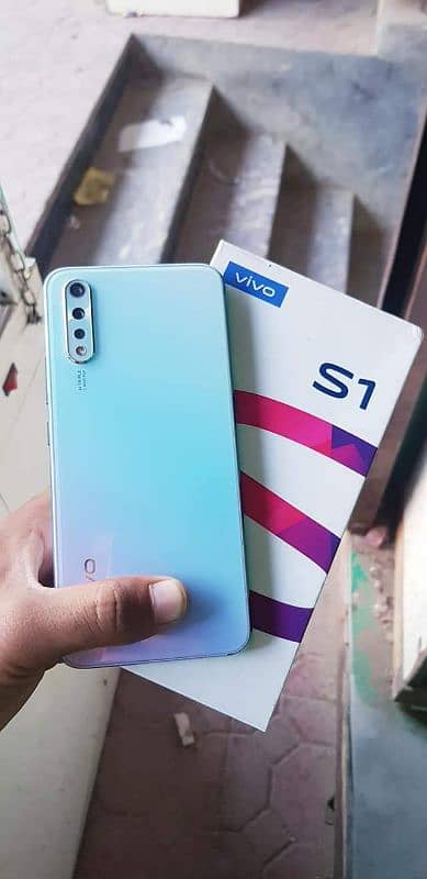 vivo s1 Stroge 4/128 GB PTA approved for sale 03484580261 1