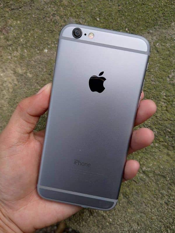 iPhone 6s Stroge 64 GB PTA approved for sale 03484580261 1