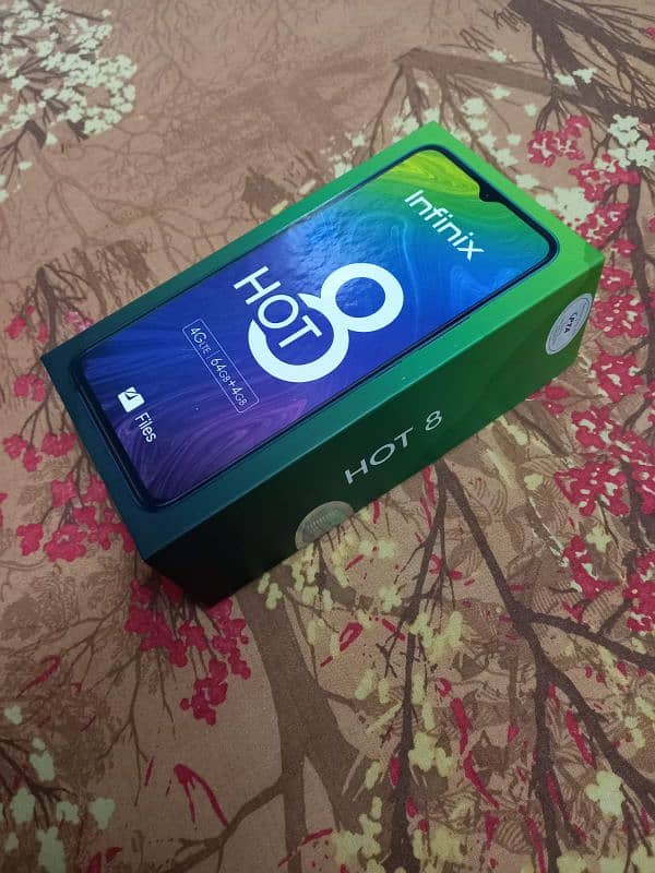 Infinix Hot 8 4/64 3