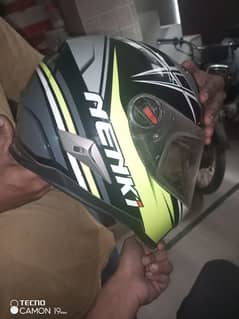 nenki helmet bht kam use kia hai bilkul ok hai