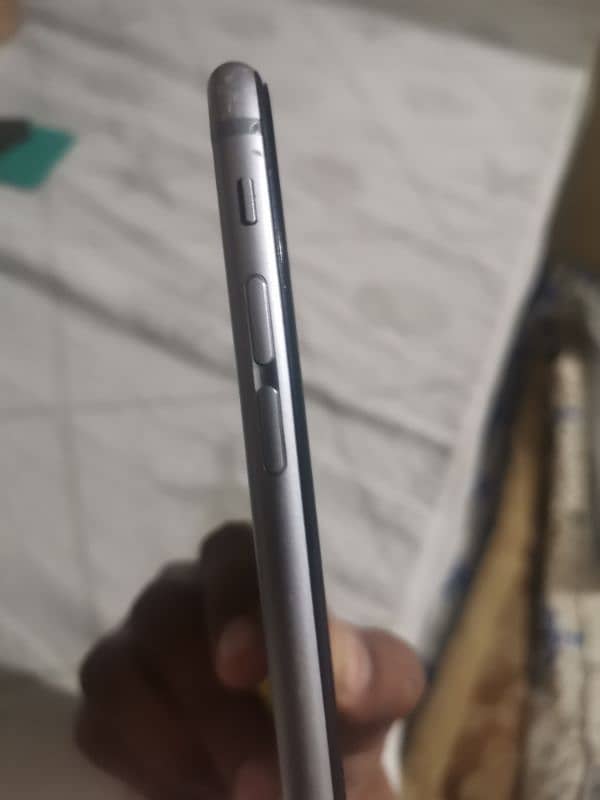 iPhone 6plus non pta all ok baterry change but original lagwai hai 4