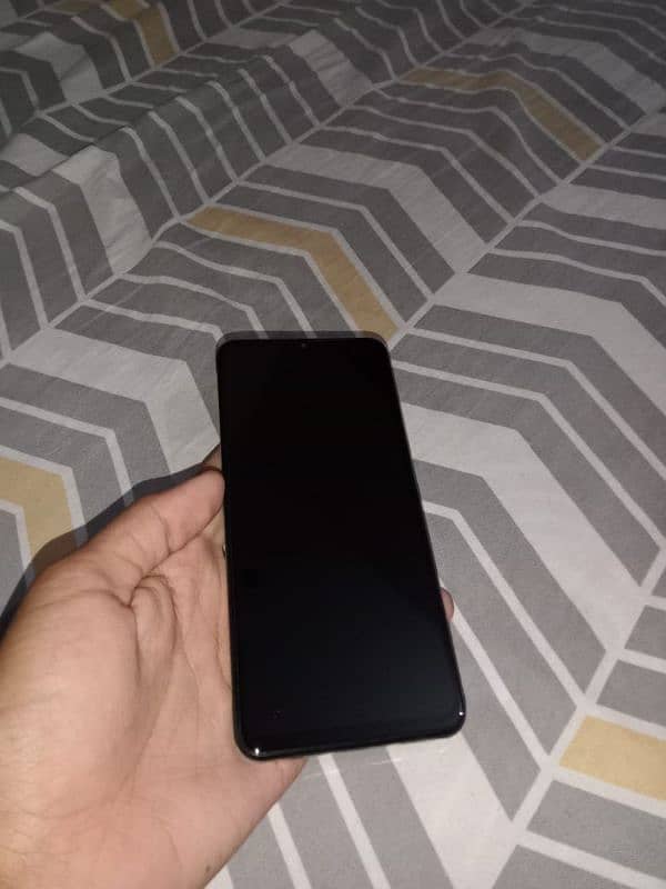 Realme C51. . . . . RAM/ROM= 4/64 2