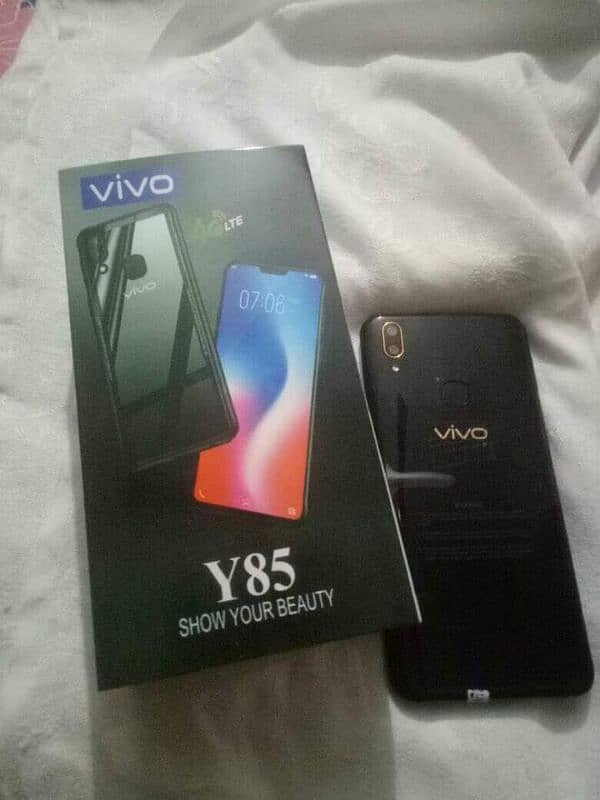 Vivo Y85  4GB 64GB with box charger 4