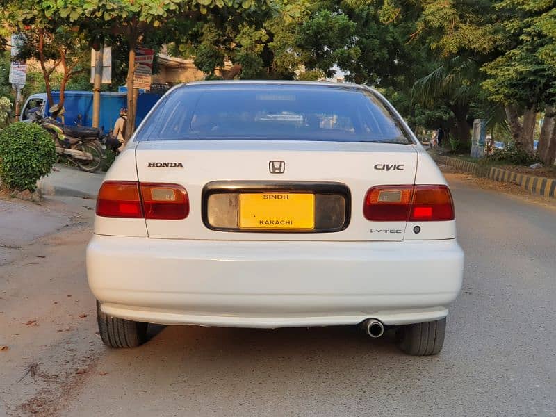 Honda Civic VTi 1994 4