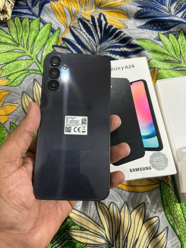 samsung A24 warrnty 4 sy 5 month 8. gb ram 128 rom 7