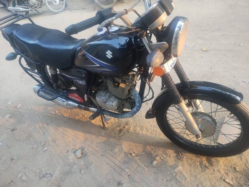 Suzuki GS 150CC 7