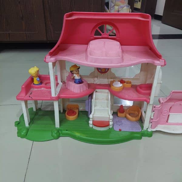 Doll house 1