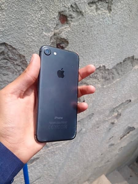 iPhone 7 128 gb pta finger off all ok 03418276657 call wp 1