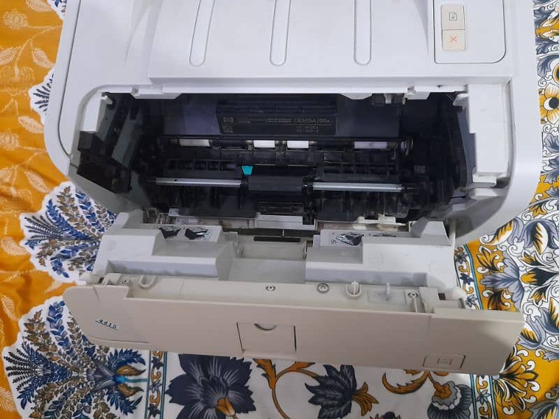 HP LaserJet P2035 6