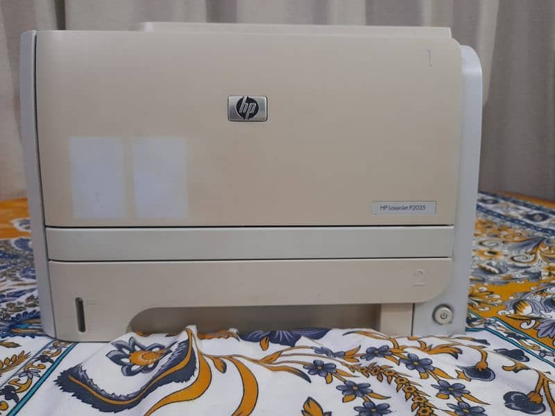 HP LaserJet P2035 11