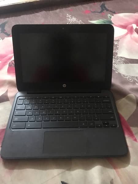 hp lap top contion ok h small size may h 4