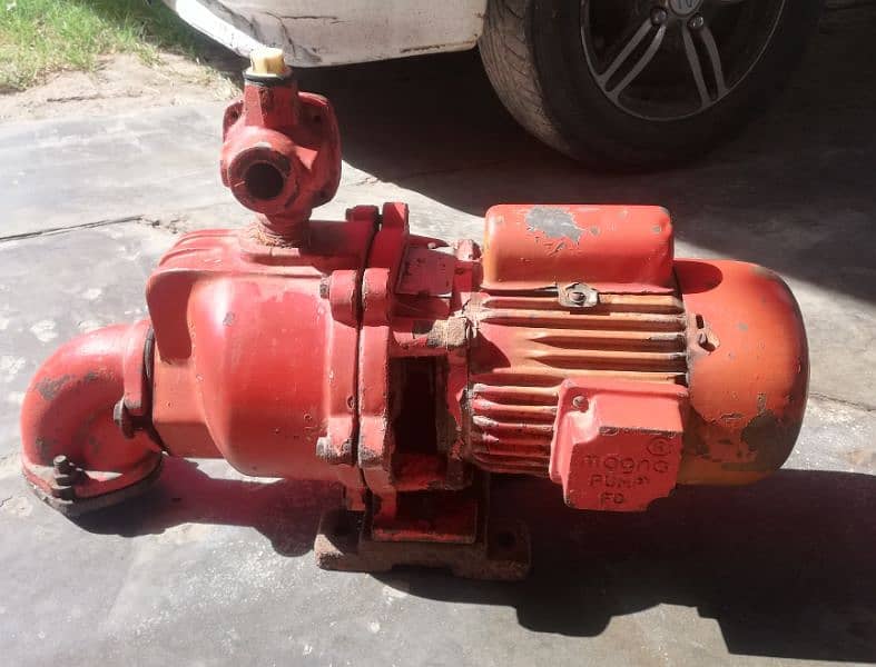 Water pump magna 4