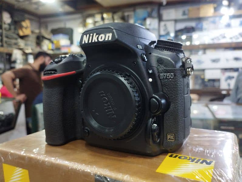 DSLR NIKON D750 BODY ONLY . . ZUBAIR MUGHAL 03212750897 0