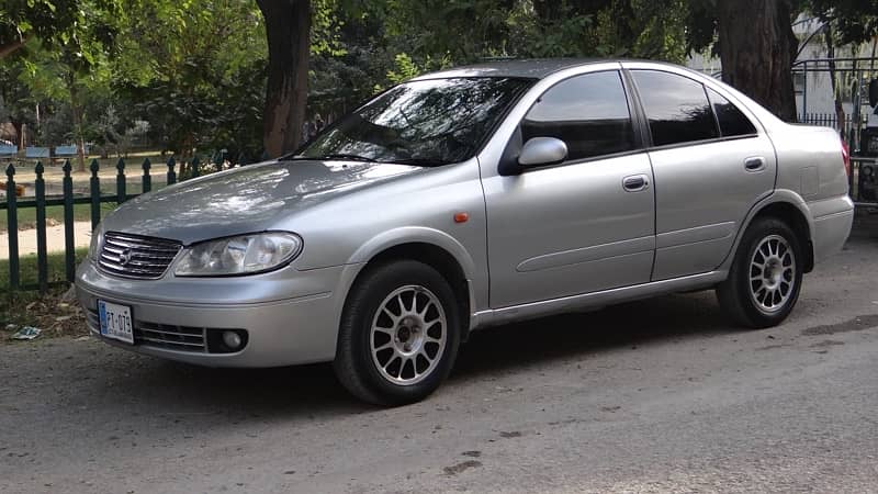 Nissan Sunny 2009 1.6 ExSaloon 3