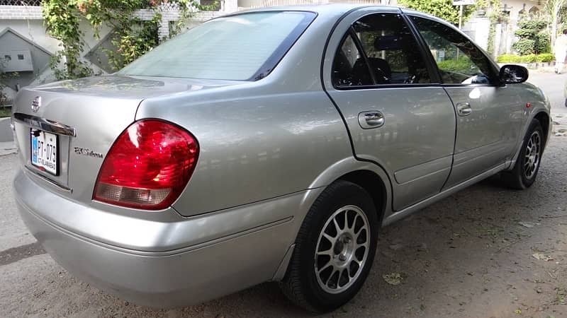 Nissan Sunny 2009 1.6 ExSaloon 4