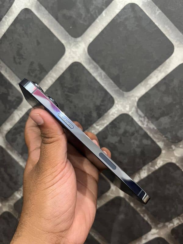 iPhone 13 Pro max PTA 1