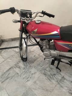 I am selling bike Honda 125 model 2012 Rawalpindi registration