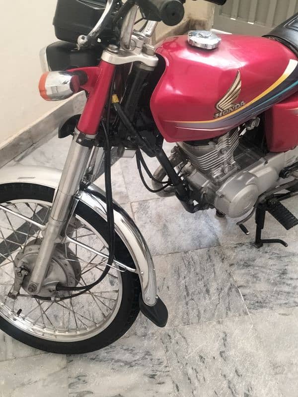 I am selling bike Honda 125 model 2012 Rawalpindi registration 2