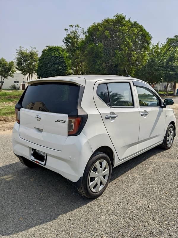 Daihatsu Mira 2018 3