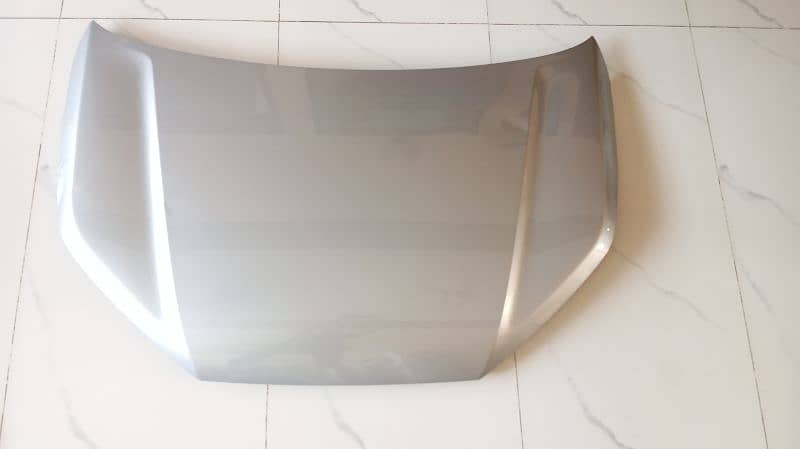 Toyota Raize bonnet 1