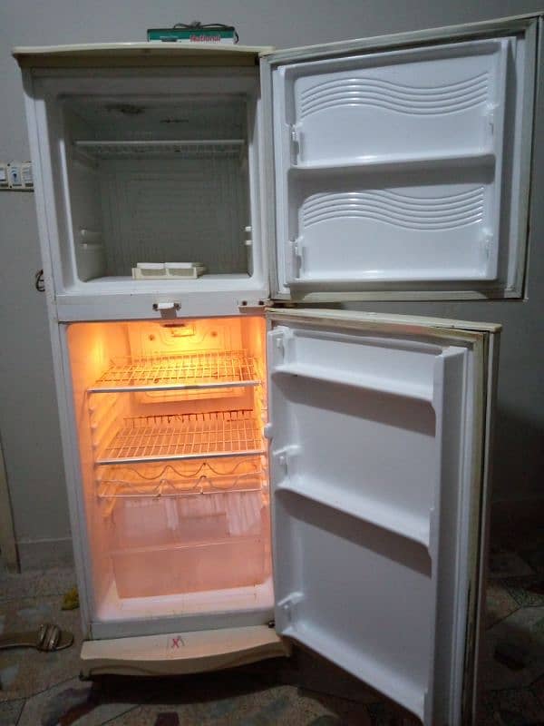 Refrigerator 1