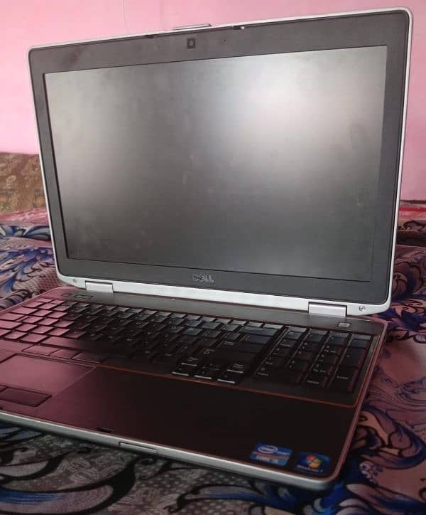 Dell Latitude E6530 1