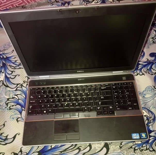 Dell Latitude E6530 2