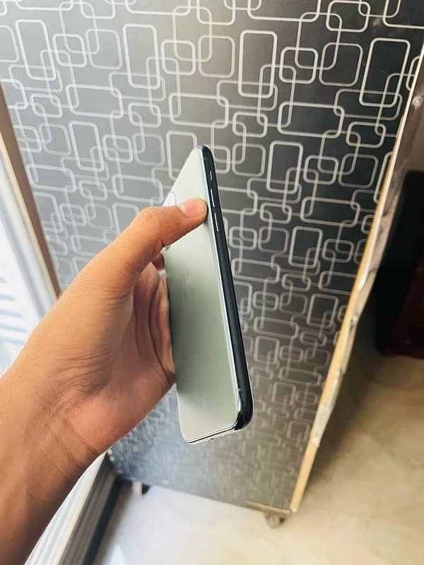 iphone 11 pro pta approved 256gb 0