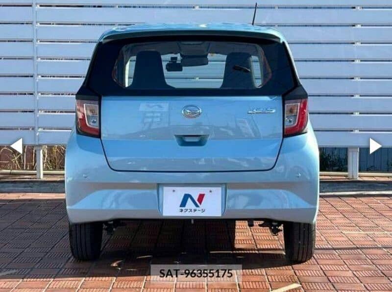 Daihatsu Mira 2024 3