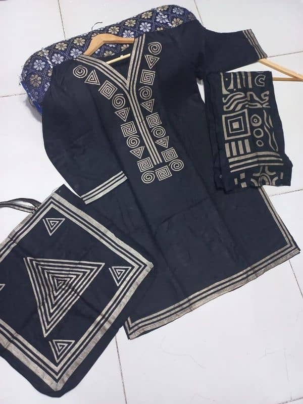 2 pcs women's stitched linen block printed shirt and trouser 0