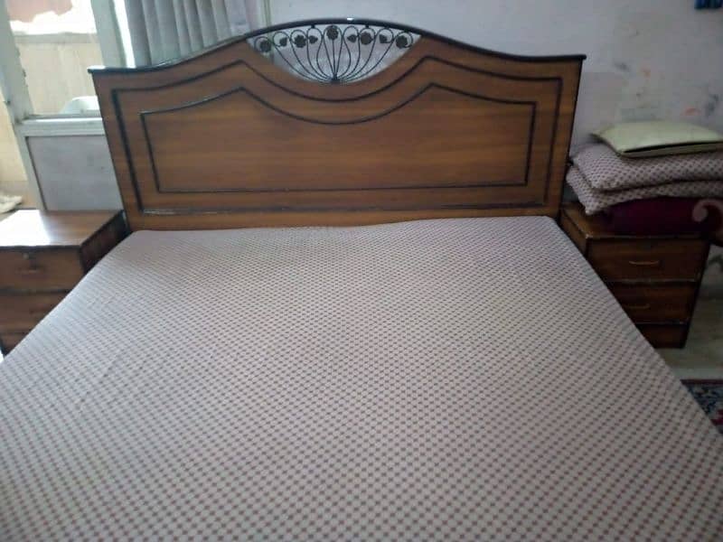 Slightly Used Bed Set With Matress 0