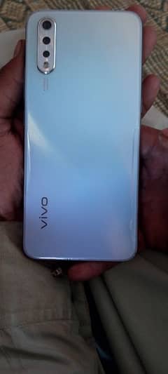 vivo S1