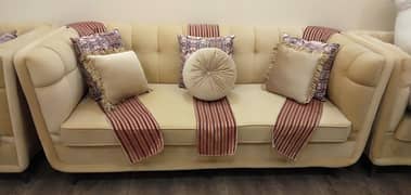 selling sofa set