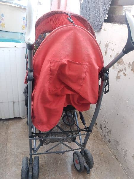 BABY PRAM FOR SALE IN GOOD CONDITION 4