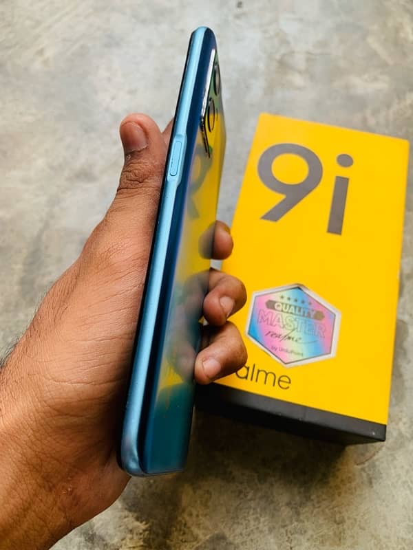 Realme 9i (6+4/128) with box 6