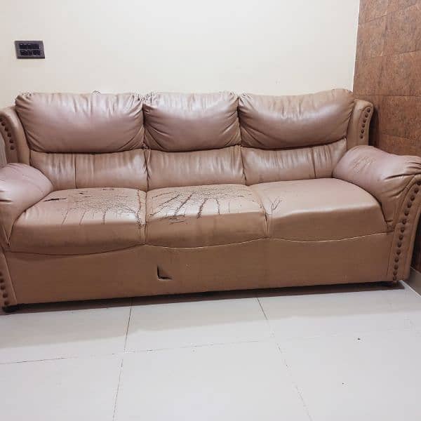 5 seater luxery sofa with stable and strong material with fancy covers 1