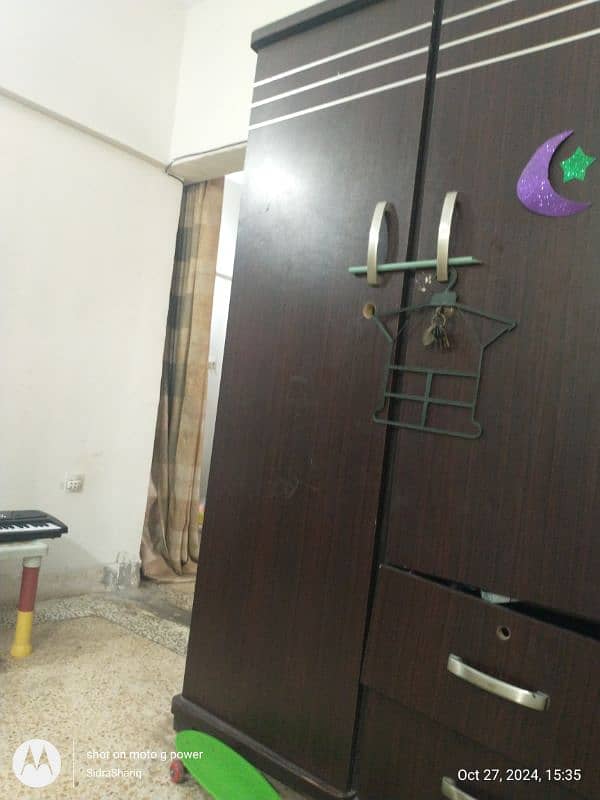 2 single cupboard 1 divider 6