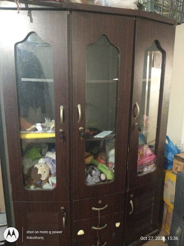 2 single cupboard 1 divider 8