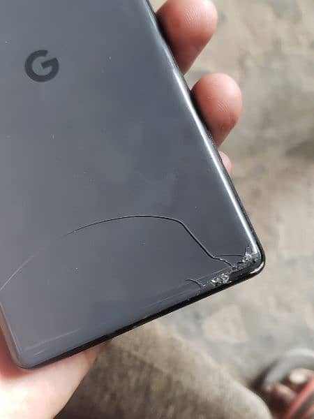 Google pixel 6 back break 1