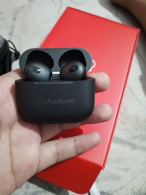 Airbuds 5 Max 0